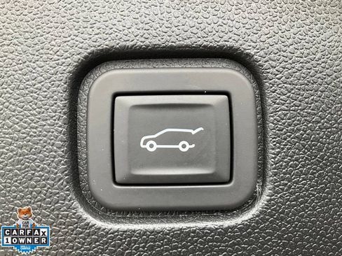 Used 2024 Chevrolet Blazer EV LT AWD/4WD image 10