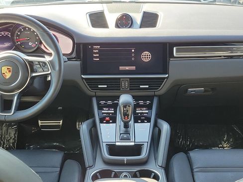 Certified 2023 Porsche Cayenne S Platinum image 22