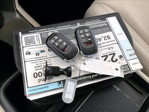 Certified 2025 Honda Odyssey EX-L image 14