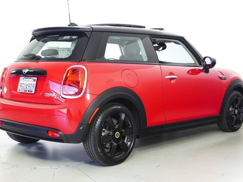 Used 2023 MINI Cooper SE FWD image 7