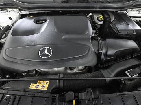 Used 2020 Mercedes-Benz GLA 250 GLA 250 image 24