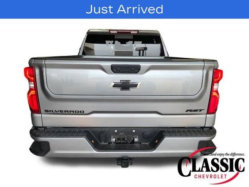 Used 2024 Chevrolet Silverado 1500 RST w/ Convenience Package II RWD image 7