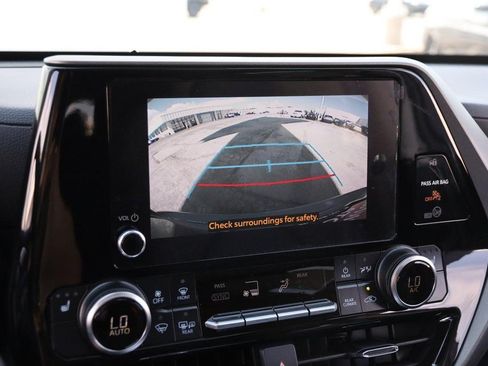 New 2026 Toyota Highlander XLE AWD/4WD image 18