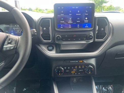 Certified 2024 Ford Bronco Sport Outer Banks w/ Tech Package AWD/4WD image 31