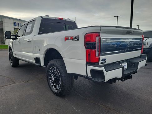 Used 2024 Ford F250 Platinum image 2