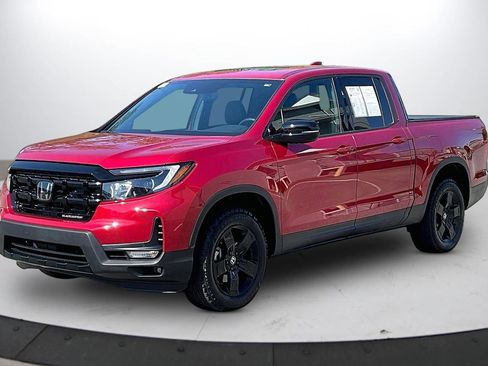 Used 2025 Honda Ridgeline Black Edition image 4