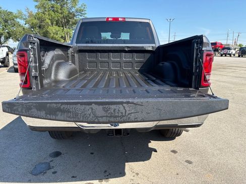 Used 2026 RAM 2500 Big Horn AWD/4WD image 7