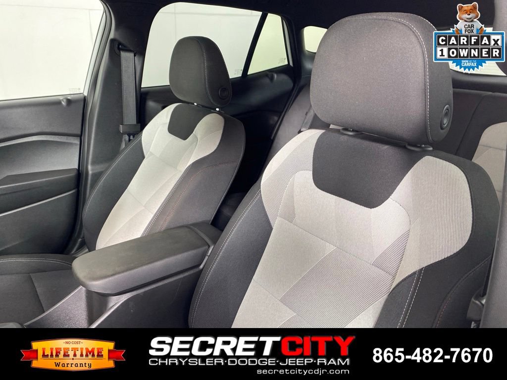 Used 2026 Chevrolet Trax RS FWD image 10