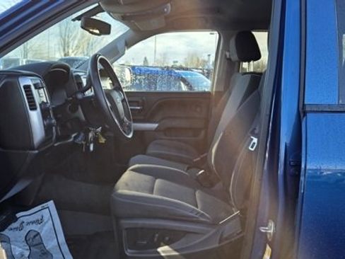 Used 2018 Chevrolet Silverado 1500 LT w/ All Star Edition image 15