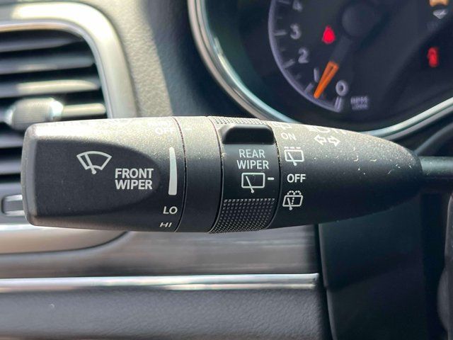 Used 2020 Jeep Grand Cherokee Limited AWD/4WD image 23