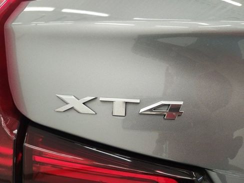 Used 2024 Cadillac XT4 Luxury w/ Cold Weather Package image 14