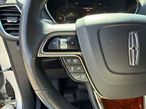 Used 2019 Lincoln Nautilus Reserve w/ Driver Assistance Package image 25