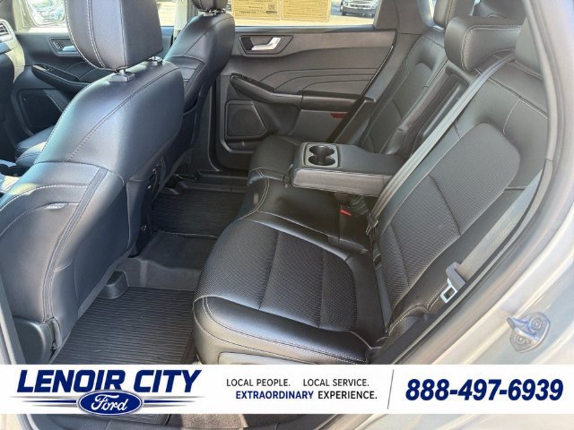 Certified 2022 Ford Escape Titanium w/ Class II Trailer Tow Package FWD image 11
