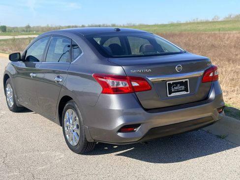 Used 2019 Nissan Sentra SV image 14