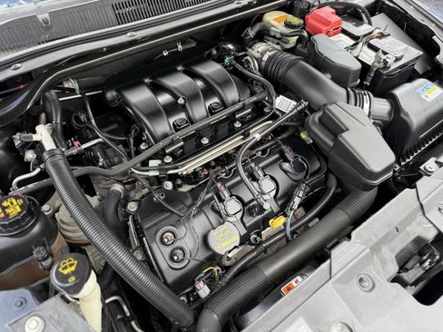 Used 2013 Ford Taurus SE image 33