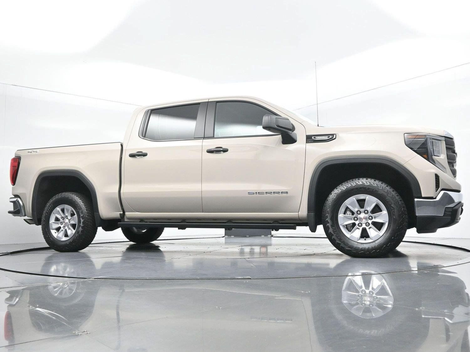 Used 2026 GMC Sierra 1500 Pro w/ Pro Value Package AWD/4WD image 45