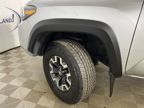 Certified 2023 Toyota Tacoma TRD Off-Road AWD/4WD image 22