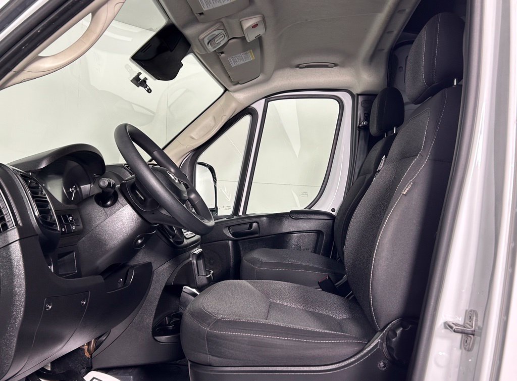 Used 2025 RAM ProMaster 2500 w/ Convenience Group FWD image 28