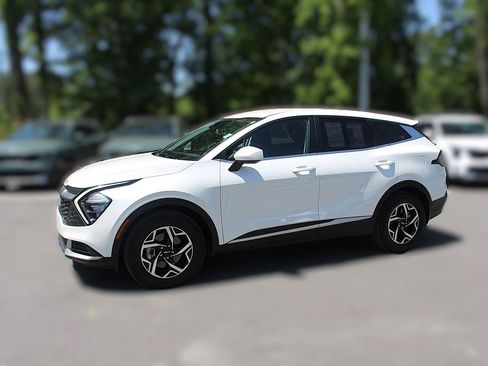 Certified 2023 Kia Sportage LX FWD image 4