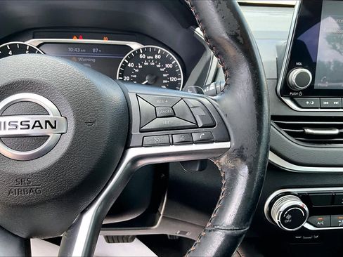Used 2022 Nissan Altima 2.5 SR FWD image 25