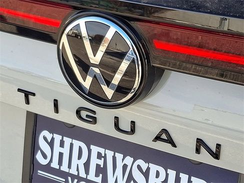 New 2026 Volkswagen Tiguan SE R-Line image 12