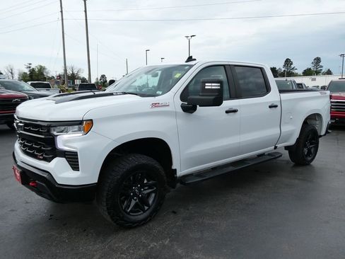 Certified 2024 Chevrolet Silverado 1500 LT Trail Boss w/ Convenience Package II image 8