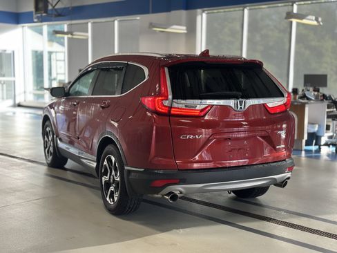 Used 2019 Honda CR-V Touring image 8