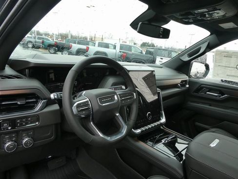 New 2026 GMC Yukon XL Denali w/ Sun & Power Step Package AWD/4WD image 23