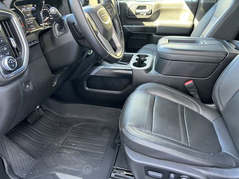 Used 2022 GMC Sierra 3500 Denali w/ Denali Ultimate Package image 15