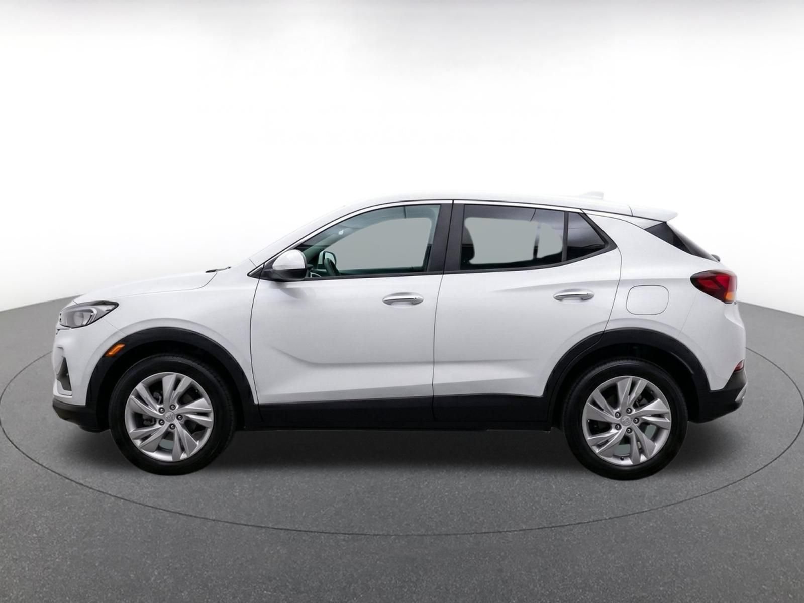 Used 2025 Buick Encore GX Preferred AWD/4WD image 4
