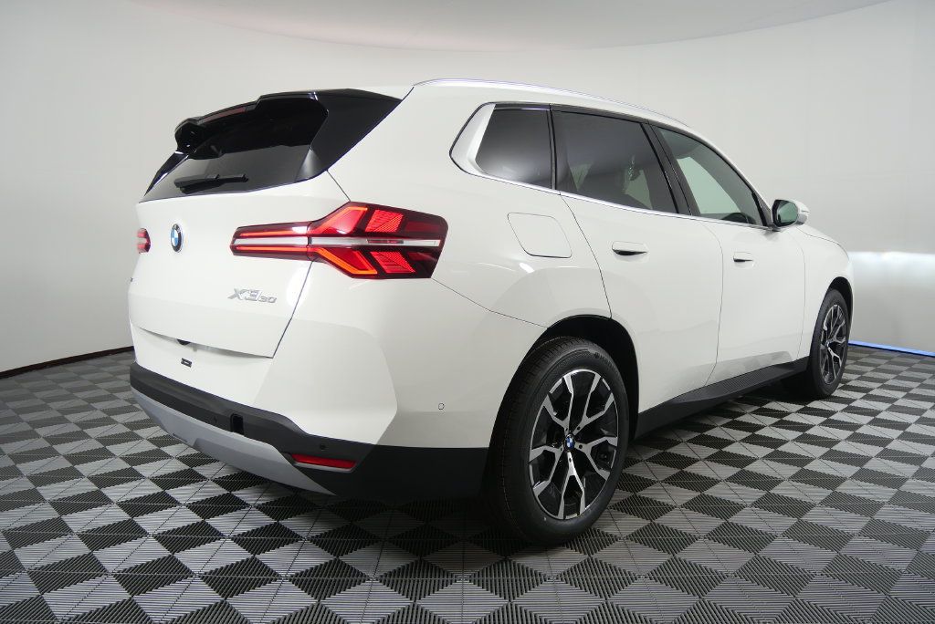 Certified 2026 BMW X3 xDrive30i w/ Convenience Package AWD/4WD image 4