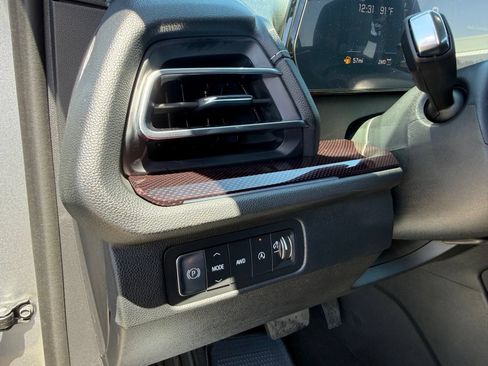 New 2026 Chevrolet Traverse Z71 w/ Driver Confidence Package AWD/4WD image 12