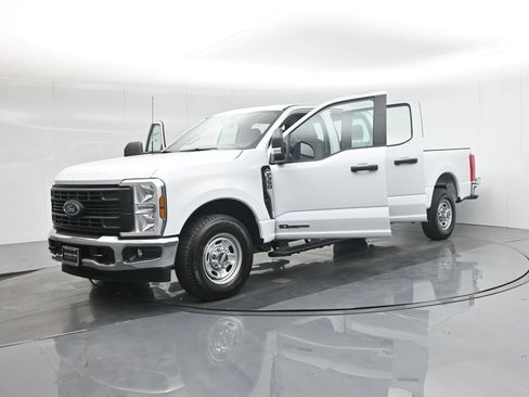New 2026 Ford F350 XL w/ XL Chrome Package RWD image 31