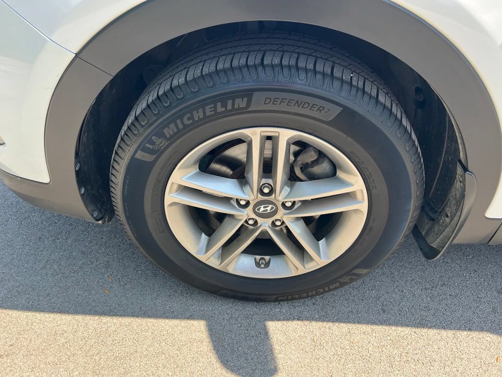 Used 2018 Hyundai Santa Fe Sport FWD image 12