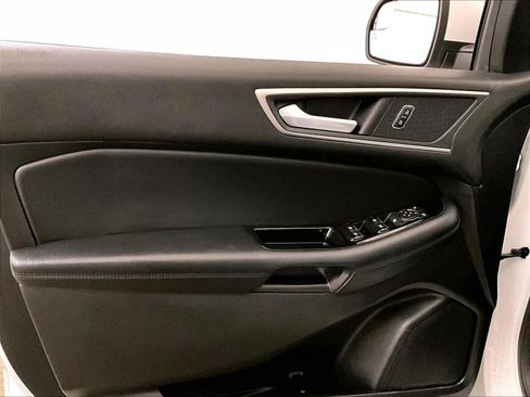 Used 2018 Ford Edge SEL w/ Equipment Group 201A image 23