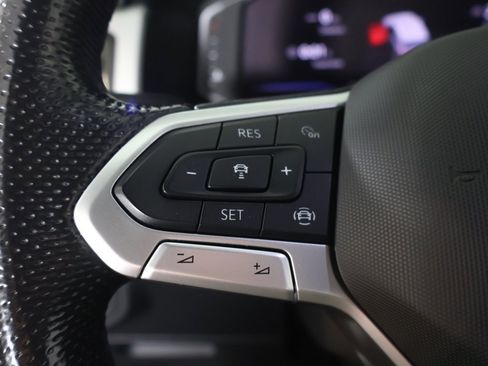 Used 2020 Volkswagen Atlas Cross Sport SEL Premium R-Line image 51