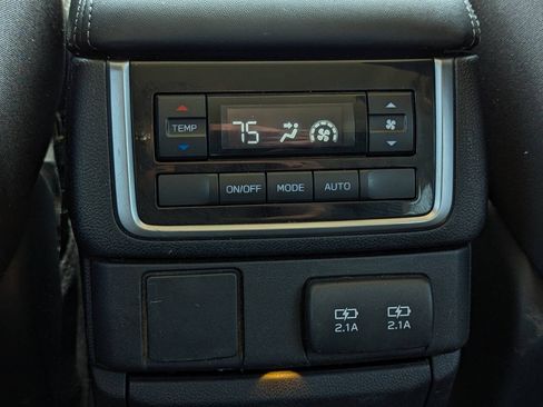 Used 2020 Subaru Ascent Premium w/ Convenience Package AWD/4WD image 29
