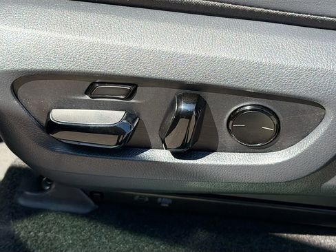 Used 2025 Lexus GX 550 w/ Accessory Package (2T) image 24