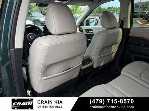 Used 2022 Nissan Pathfinder SL AWD/4WD image 26