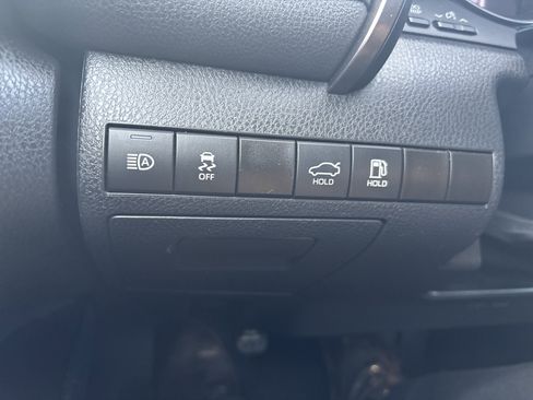 Used 2024 Toyota Camry SE image 30