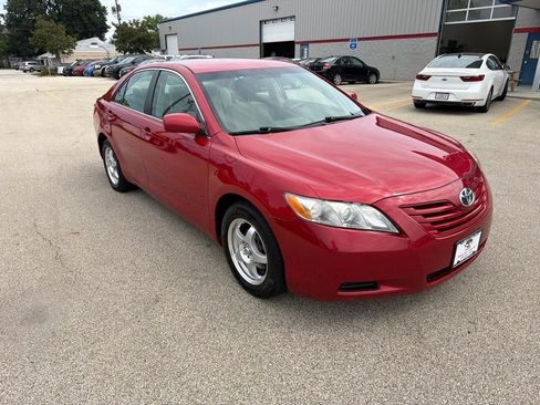 Used 2007 Toyota Camry LE FWD image 2