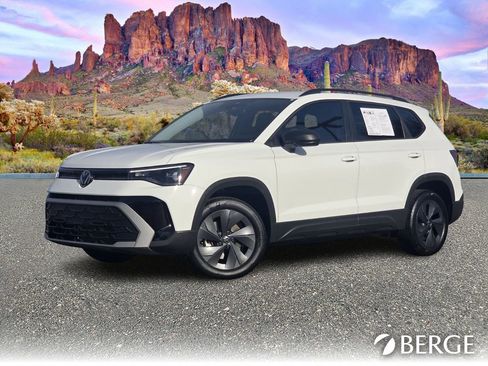 Used 2025 Volkswagen Taos S image 2