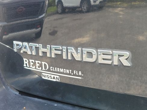 Used 2017 Nissan Pathfinder S FWD image 10