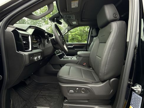 New 2026 GMC Sierra 2500 Denali w/ Denali Reserve Package AWD/4WD image 13