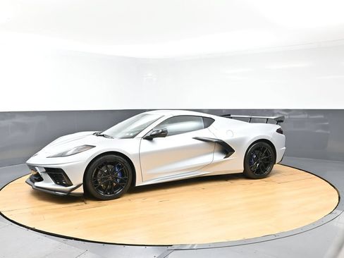Used 2026 Chevrolet Corvette Stingray Coupe w/ Battery Protection Package RWD image 5