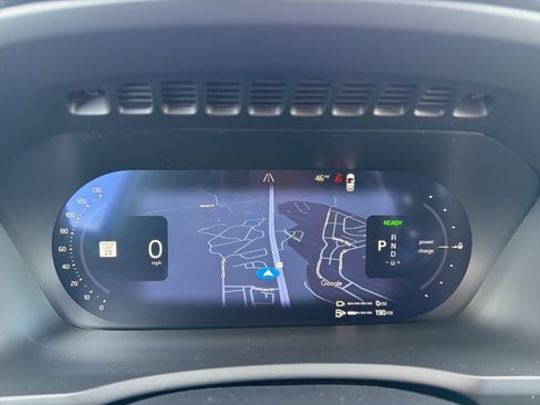 New 2026 Volvo XC90 T8 Plus w/ Protection Package Premier image 27