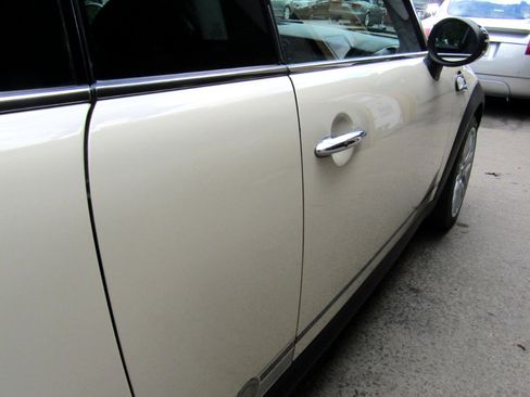 Used 2010 MINI Cooper Clubman S image 22