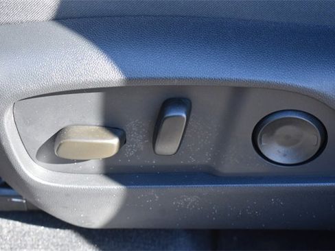 New 2026 Chevrolet Equinox LT w/ Convenience Package II image 21