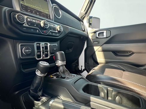 Used 2022 Jeep Wrangler Unlimited Sahara w/ Cold Weather Group image 61