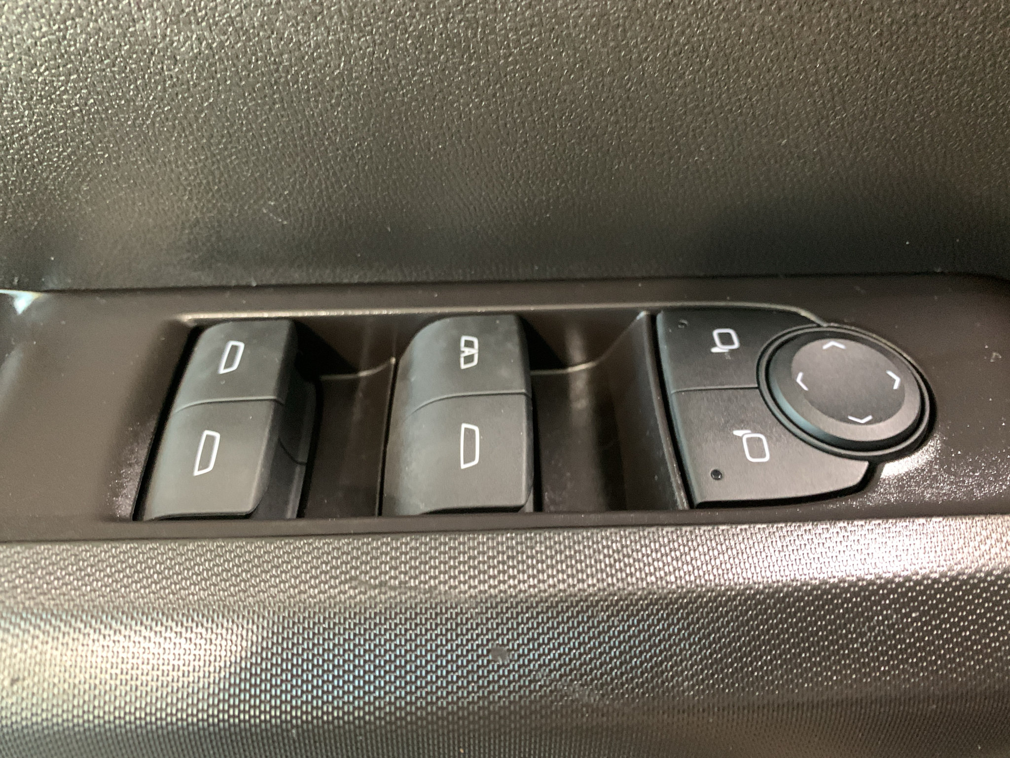 Used 2024 Chevrolet Colorado Trail Boss w/ Technology Package AWD/4WD image 30